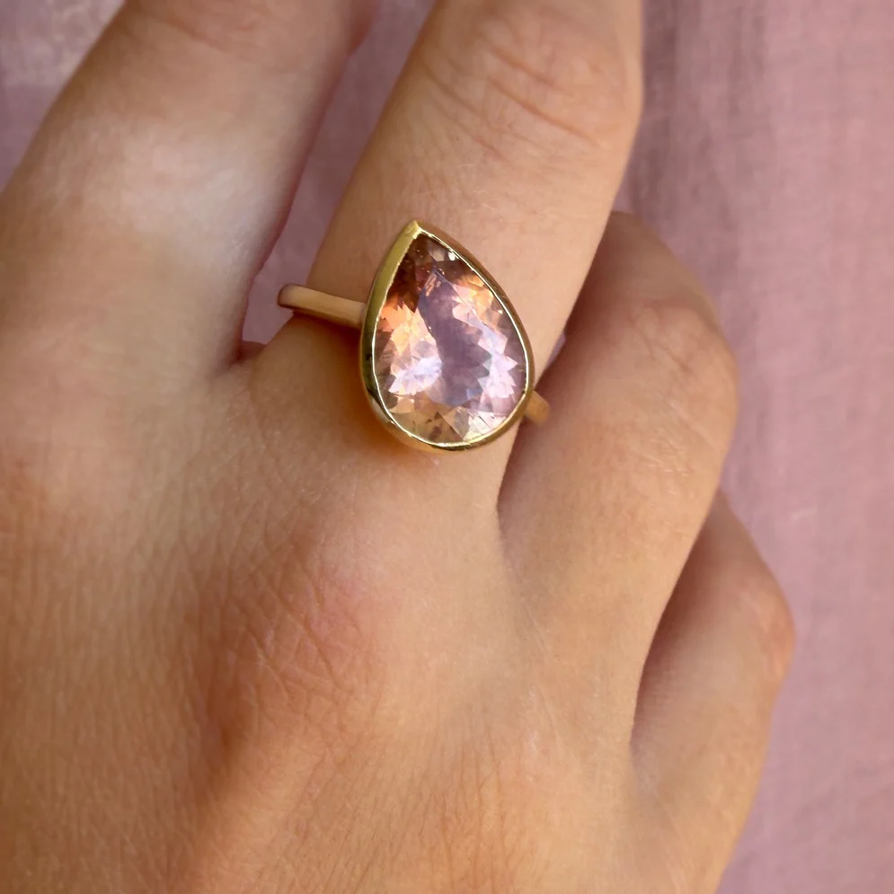 4.40ct Pink Tourmaline Titled Pear Ring - Image 6