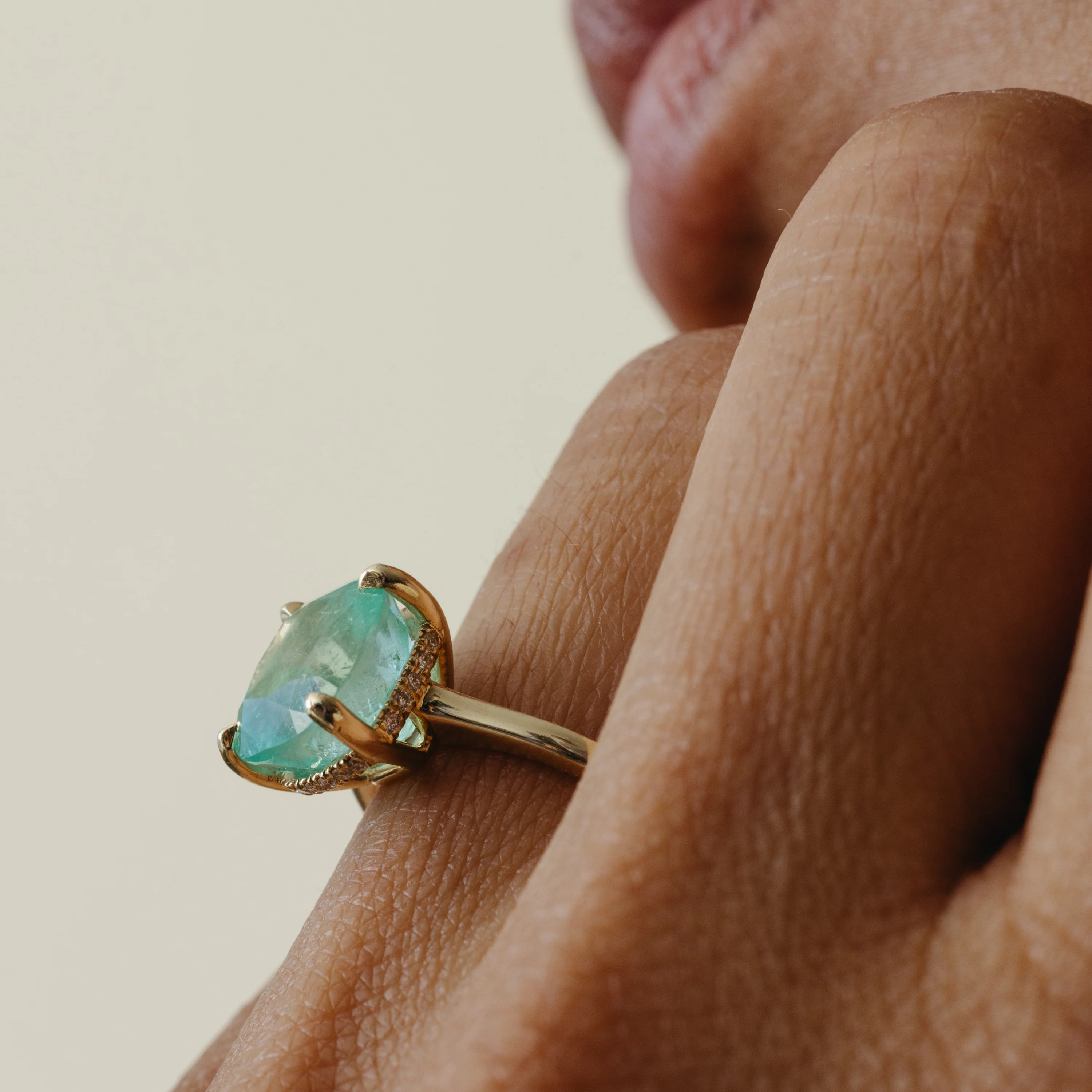 4.83ct Colombian Emerald Belle Ring - Image 5