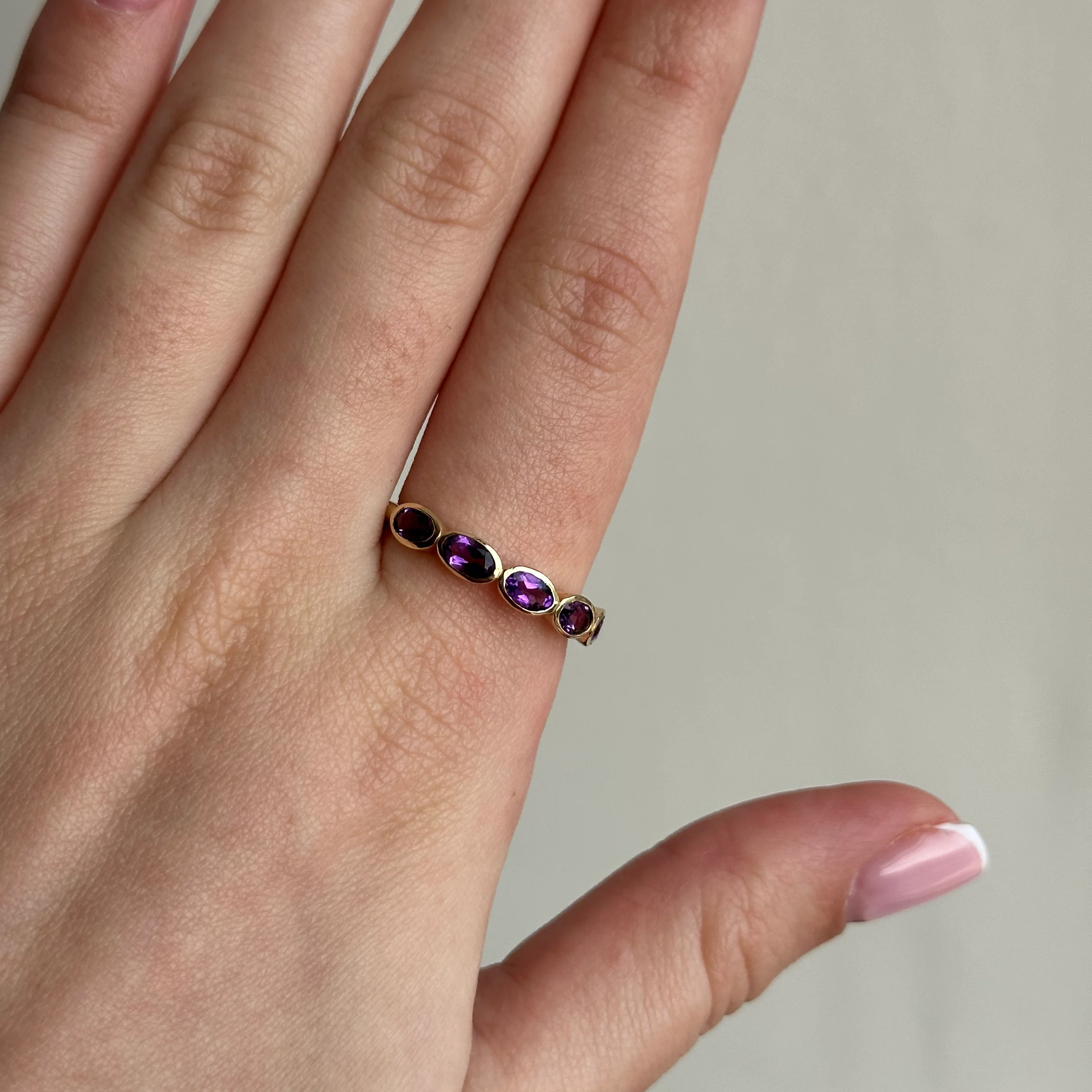 Amethyst Oval Bezel Ring - Image 4