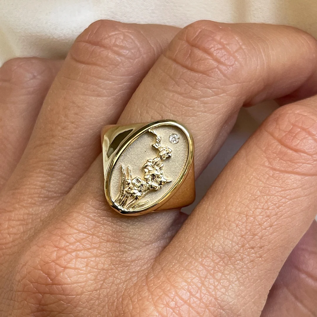 August Birth Flower Signet Ring - Image 2
