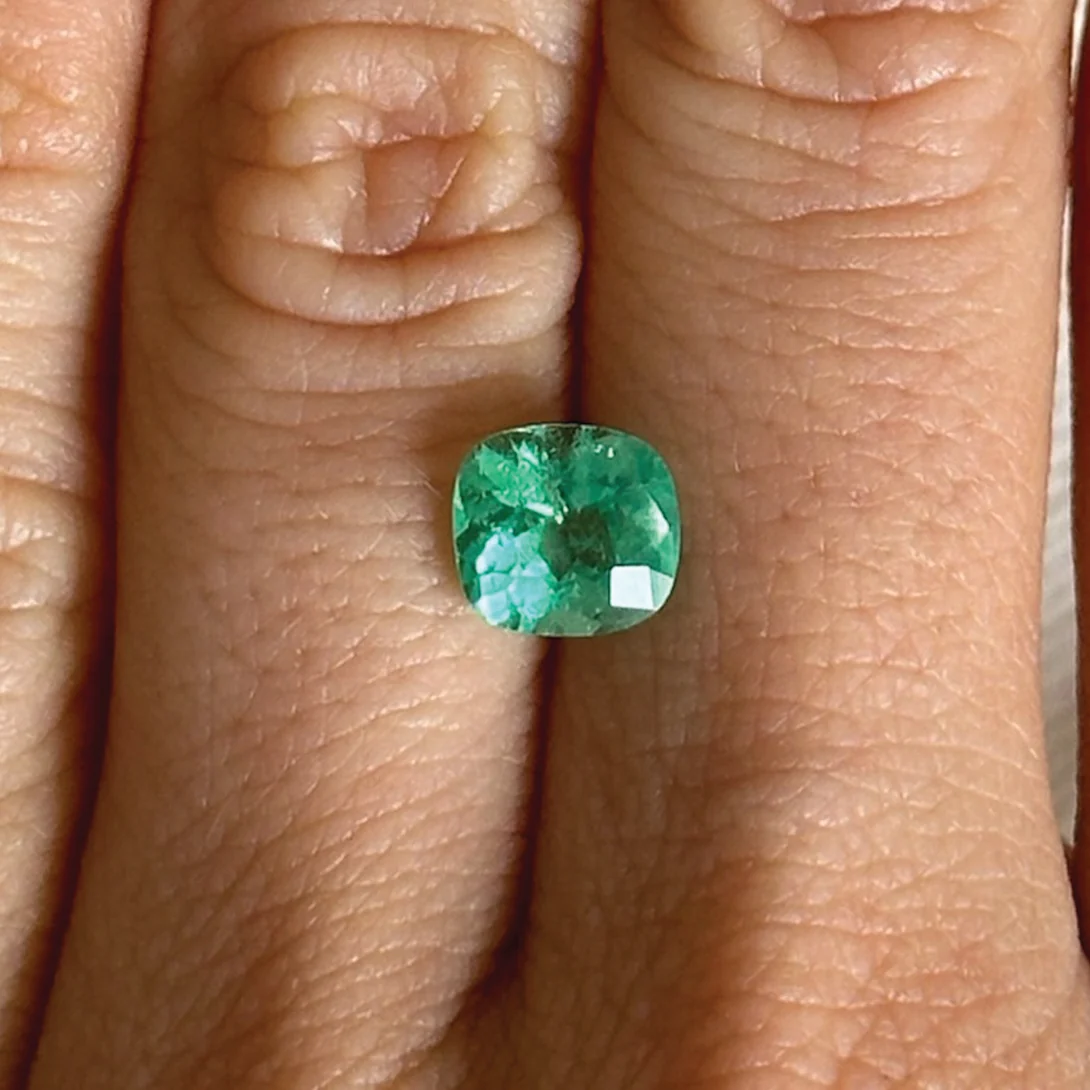 Bespoke 1.44ct Colombian Emerald Cushion Cut - Image 3