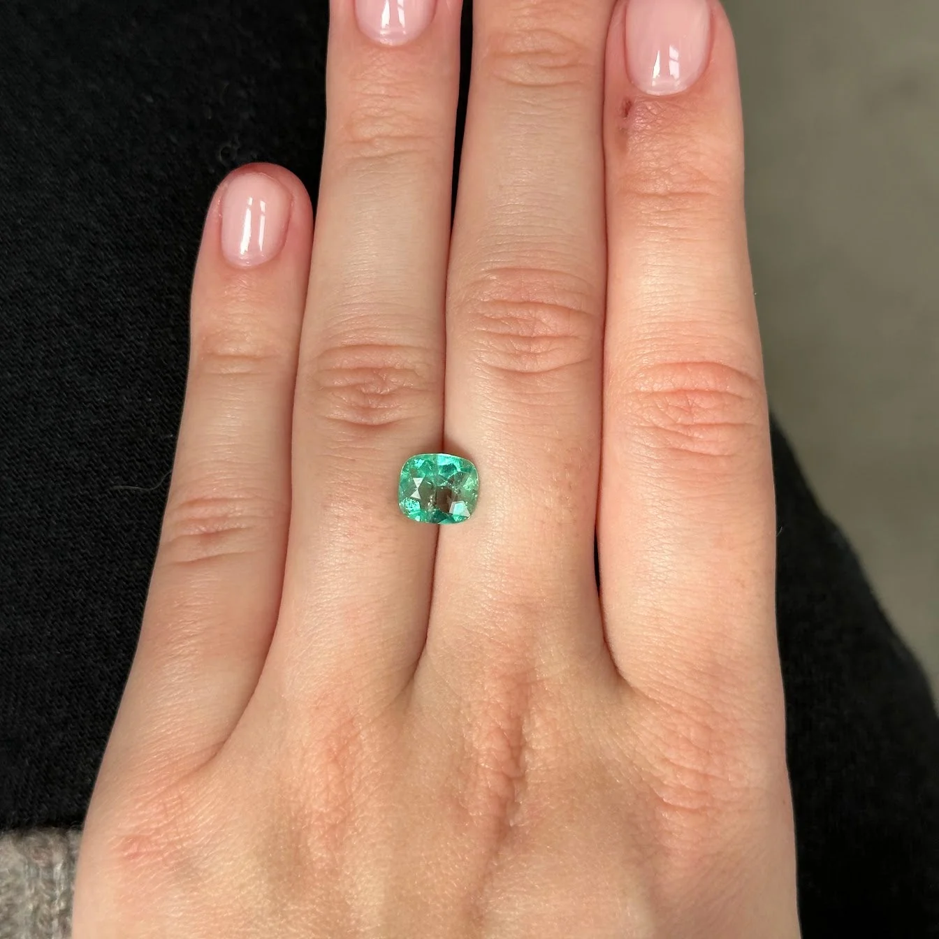Bespoke 1.50ct Muzo Emerald Cushion Cut - Image 3