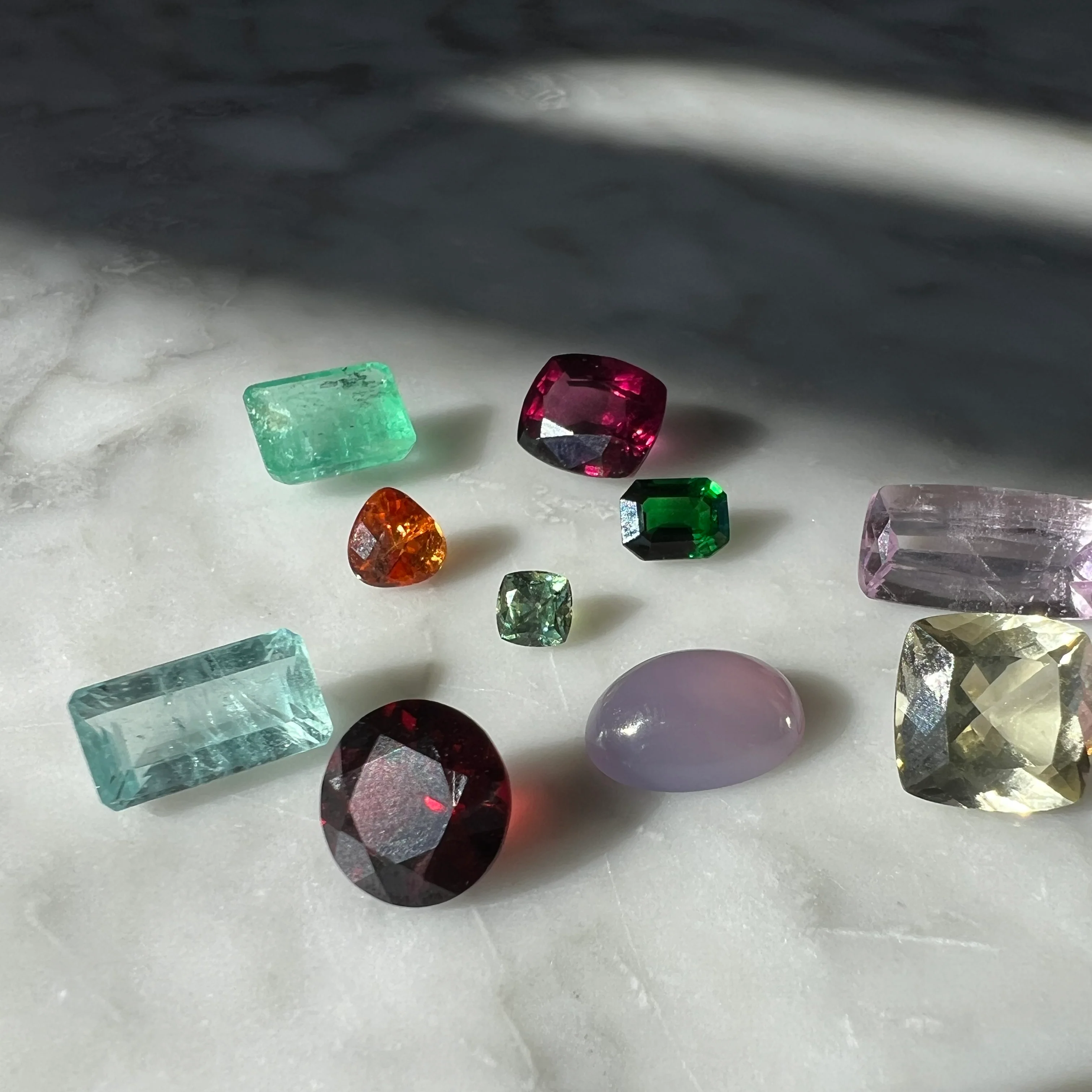 BESPOKE 1.68CT TSAVORITE GARNET - Image 6