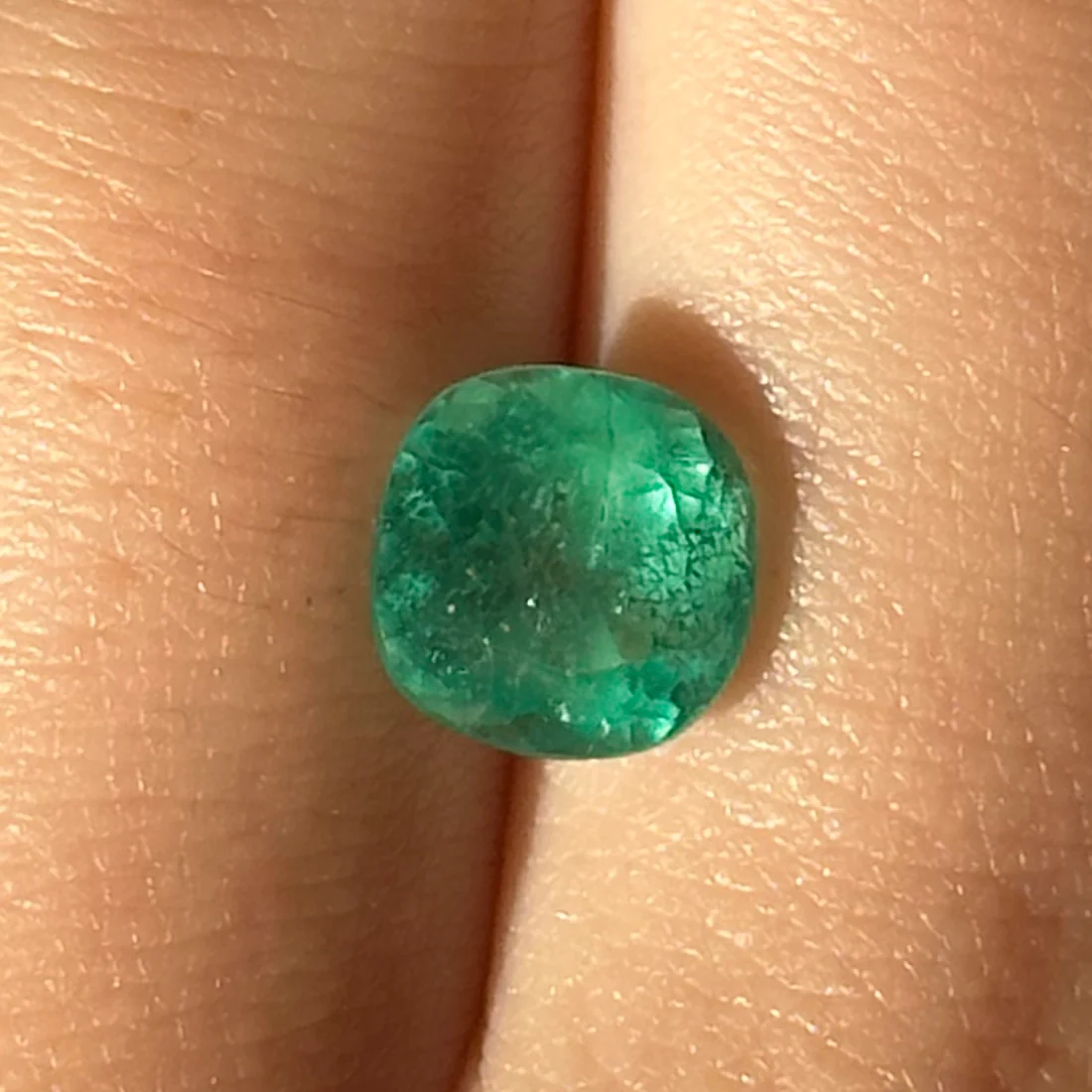 Bespoke 2.17ct Muzo Emerald - Image 4