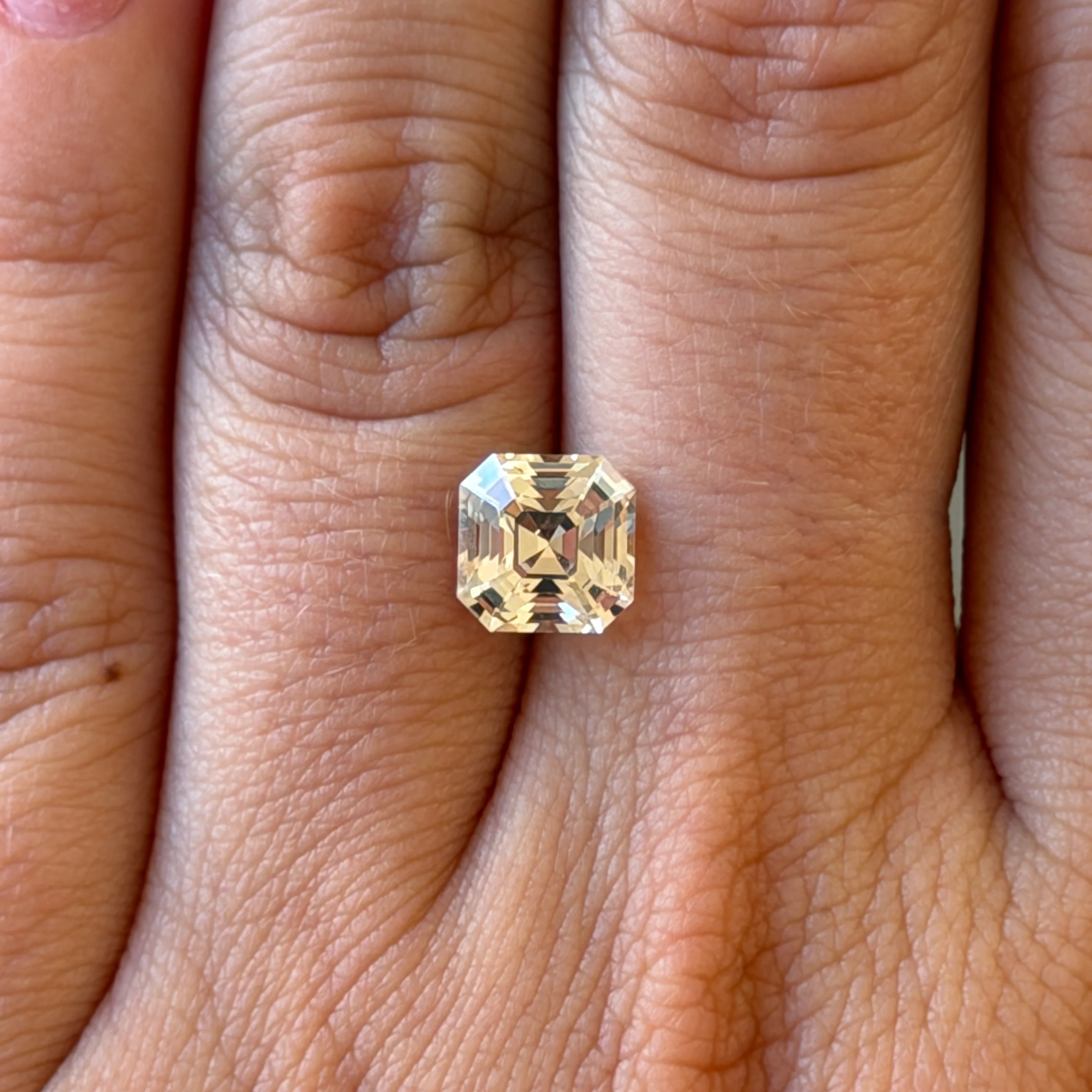 Bespoke 2.60ct Asscher Cut Peach Sapphire - Image 3