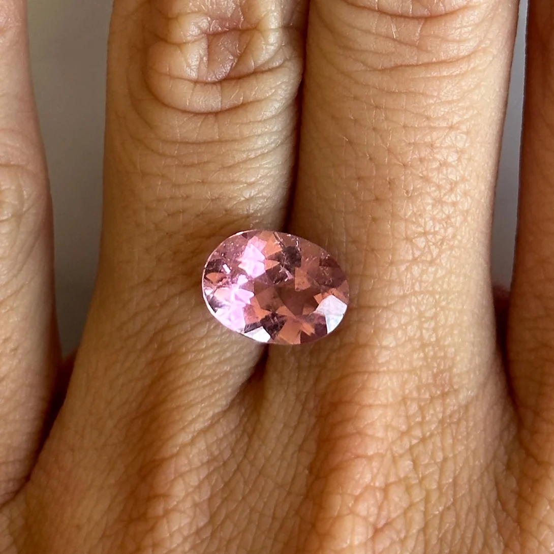 BESPOKE 3.17CT LIGHT PINK TOURMALINE - Image 2