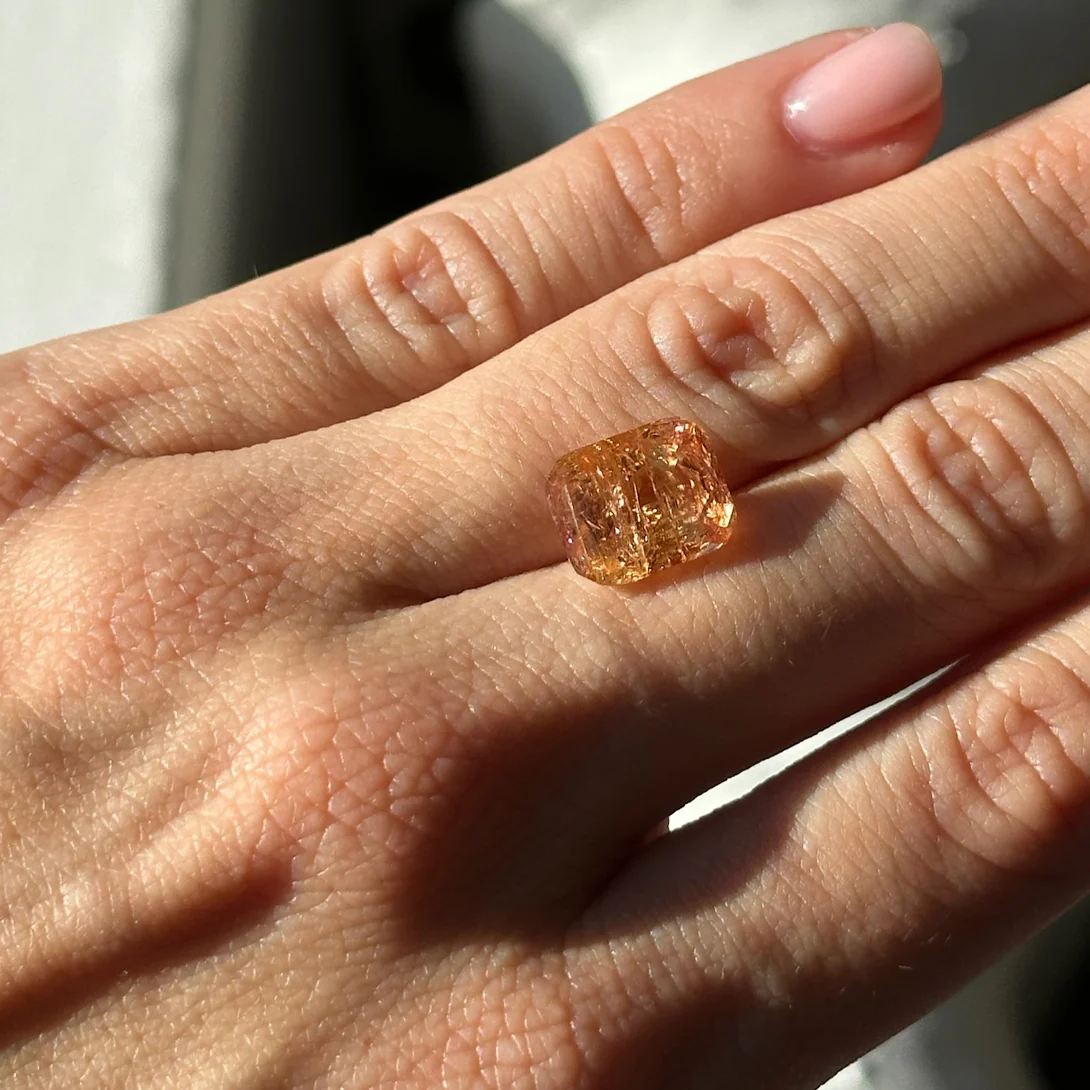 BESPOKE 4.92CT IMPERIAL TOPAZ - Image 3
