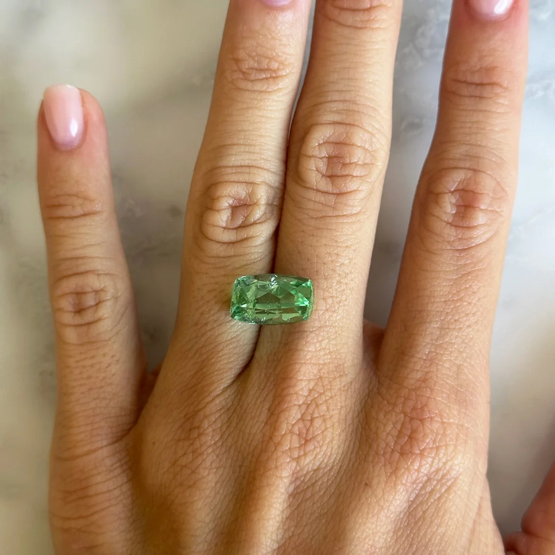 BESPOKE 7.25CT SEAFOAM GREEN TOURMALINE - Image 3