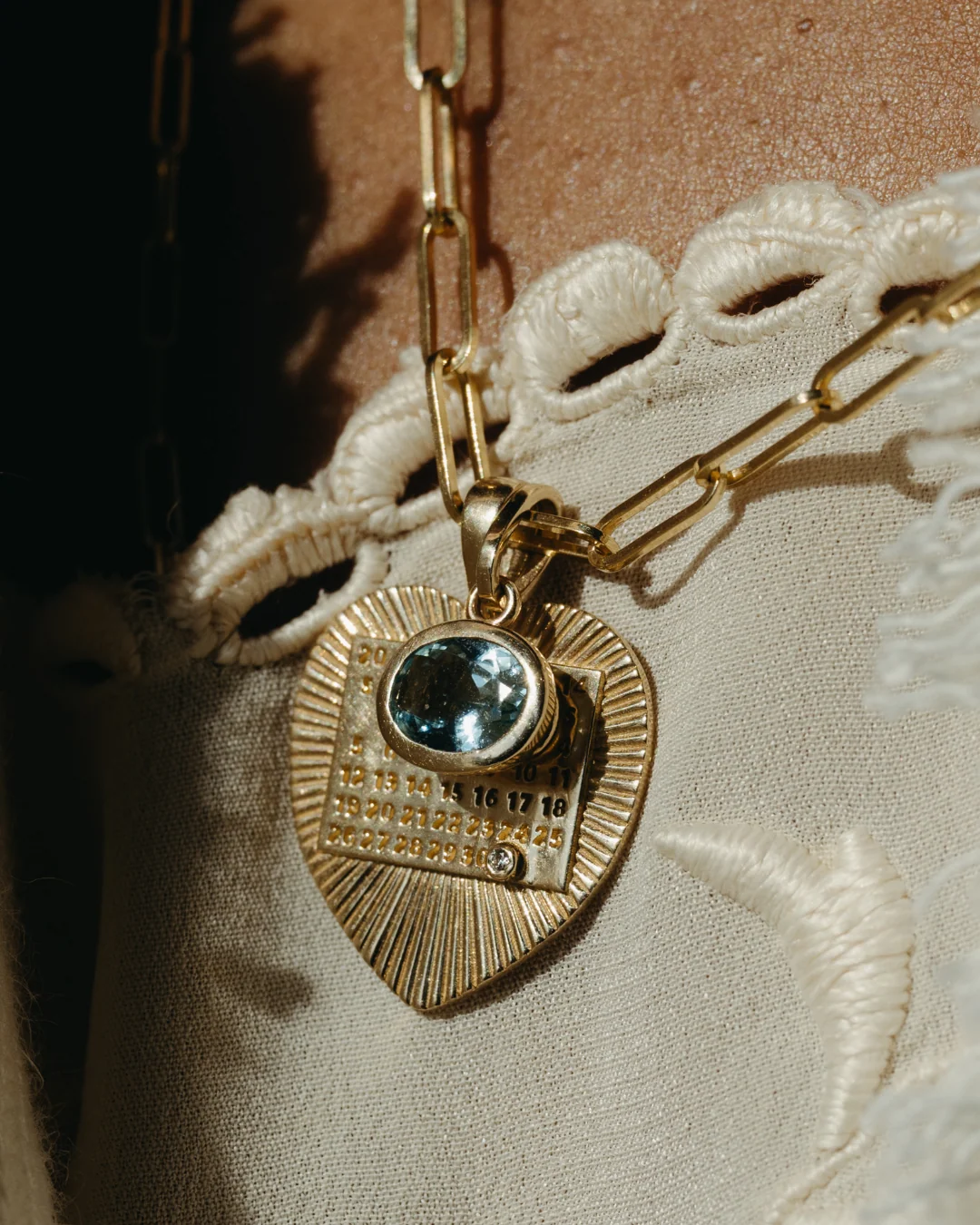 Calendar Heart Charm - Image 2