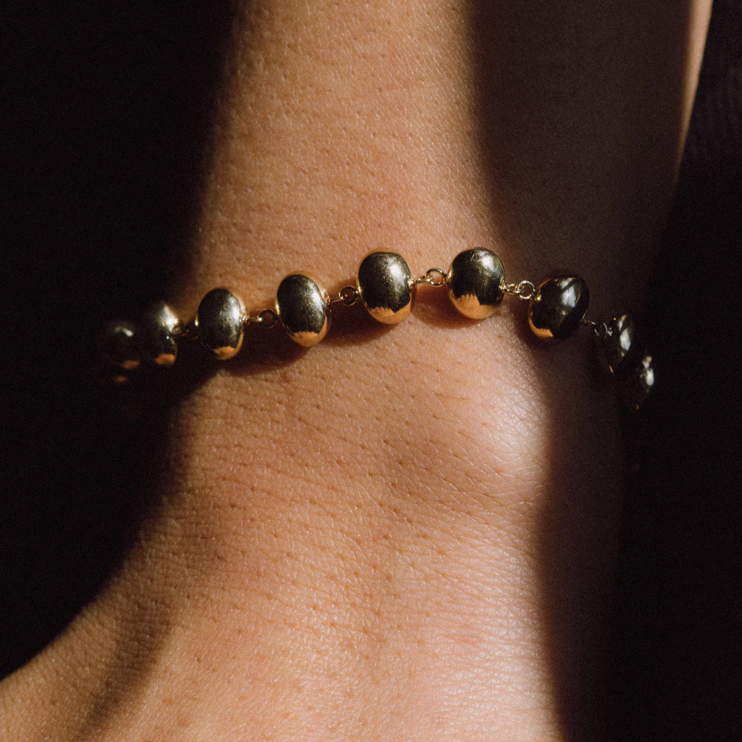 Oval Balloon Bracelet - Image 3