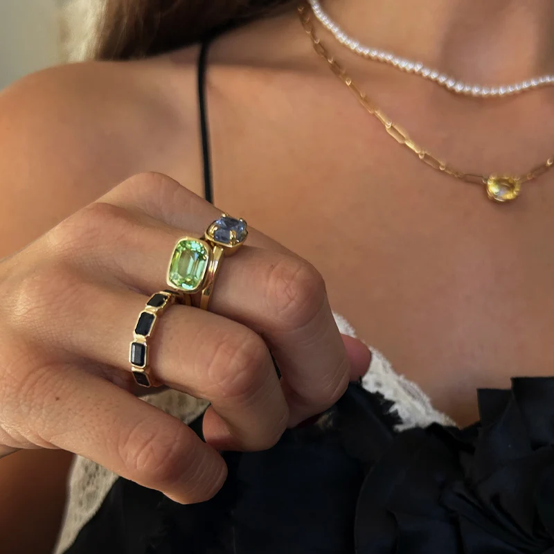PERIDOT BEZEL SET SOLITAIRE RING - Image 4