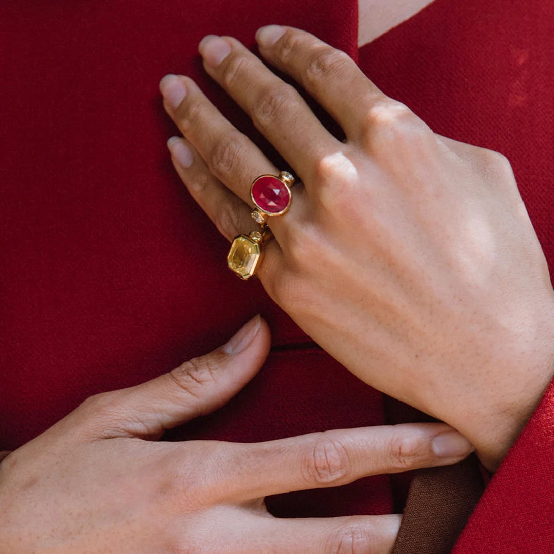 9.10ct Vibrant Pink Mahenge Spinel and Diamond Ring - Image 4